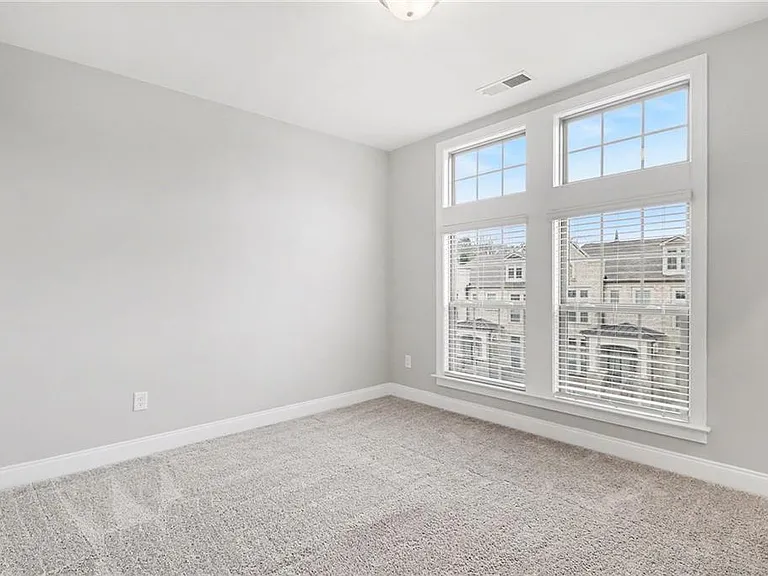 1258 Epping Ln — Photo 19