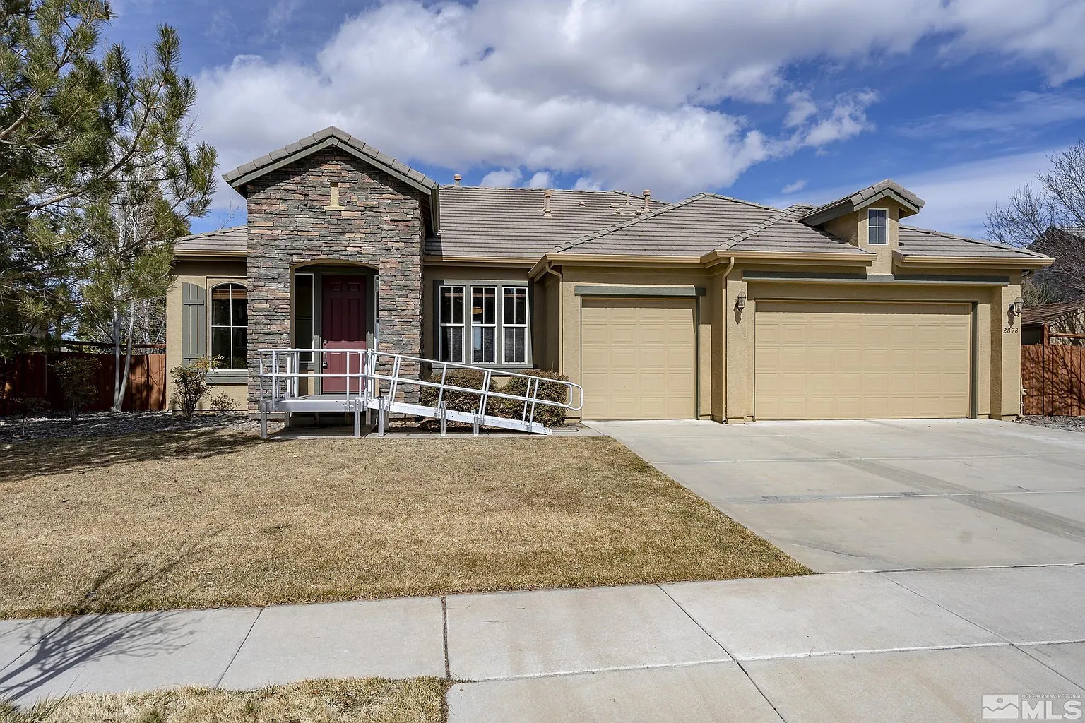 2878 Orion Dr photo 1