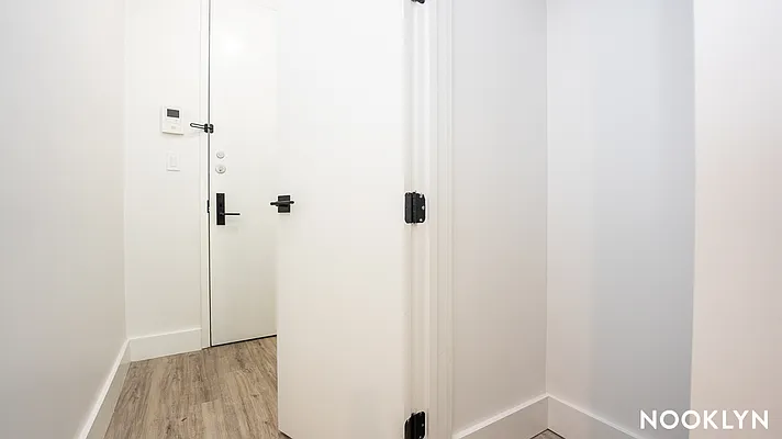 Rented by Nooklyn NYC LLC | media 34