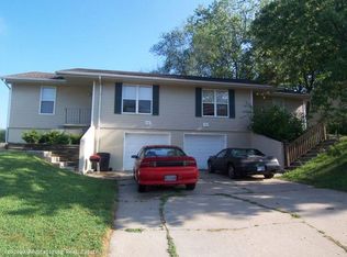 300 NW 62nd Ter, Gladstone, MO 64118