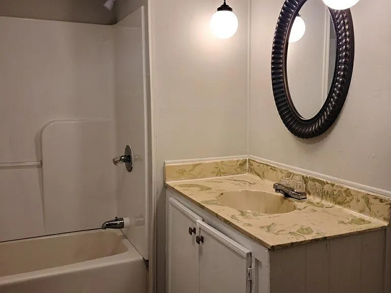 11656 SE 50th Avenue Rd #4 — Photo 3