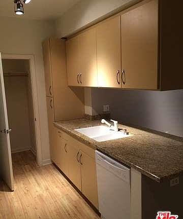2nd image of 1540 6th St APT 209
