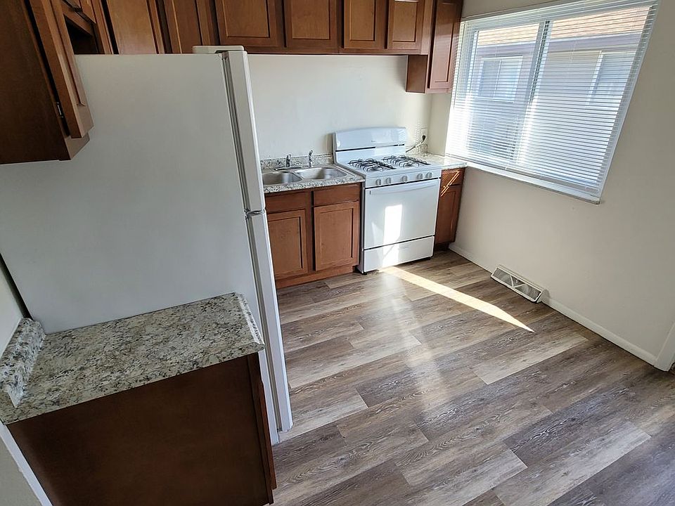 Creekwood Apartments 31 S McCord Rd Holland OH Zillow