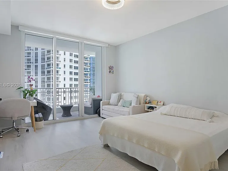 801 Brickell Key Blvd #2210 — Photo 11