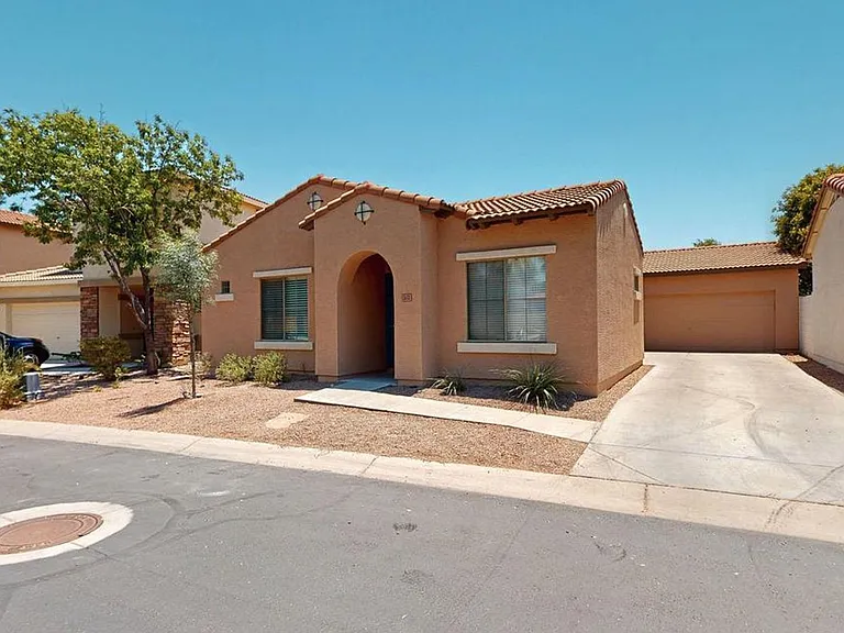 7637 E Billings St — Photo 2