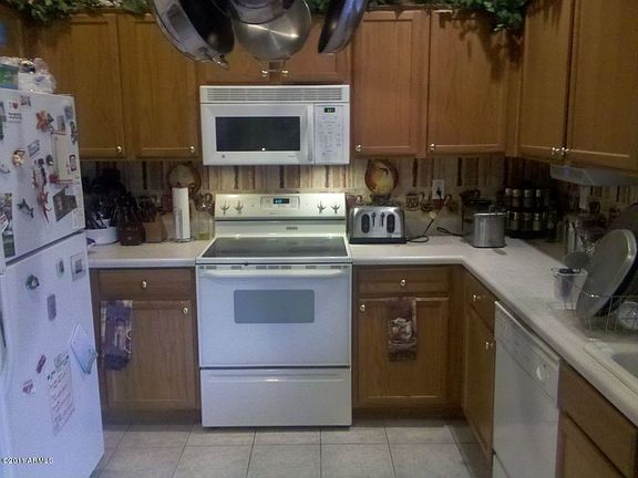 3rd image of 6641 E Russell St