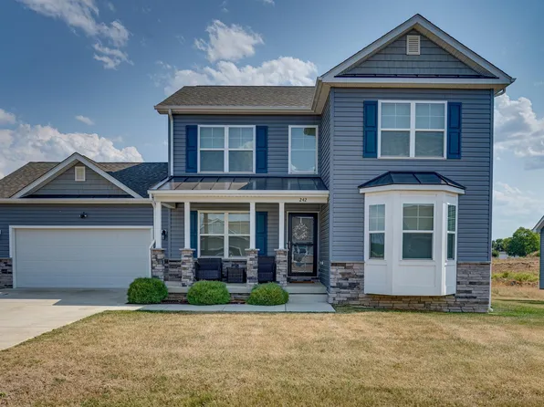 242 Recife Ct, Martinsburg, WV 25403