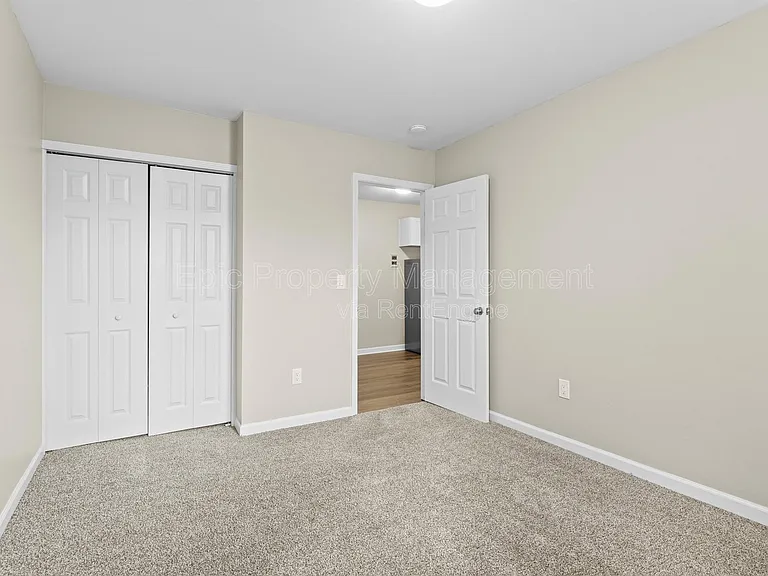 1427 Ford Ave #1 — Photo 8