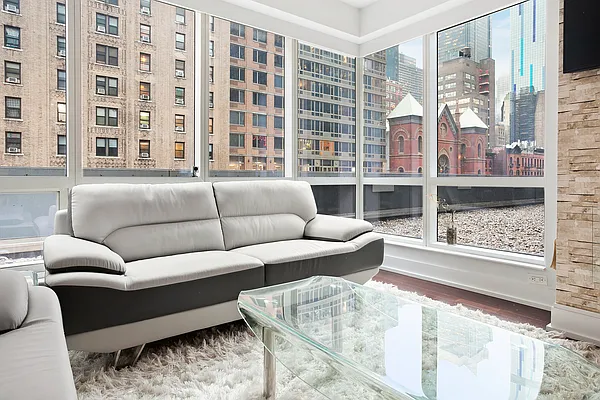 Rented by Compass | media 13