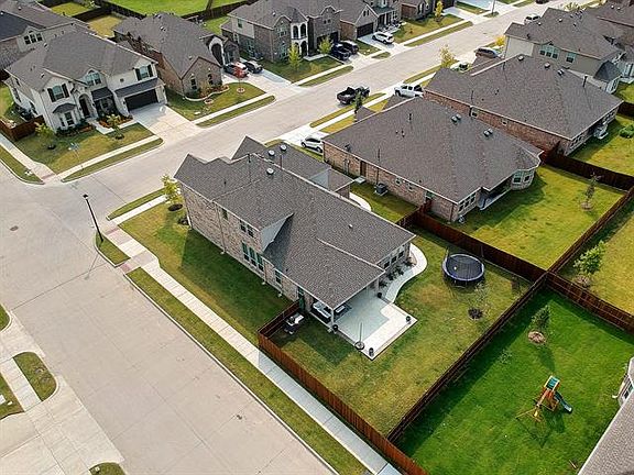 2nd image of 2319 Bob Sandlin Ln