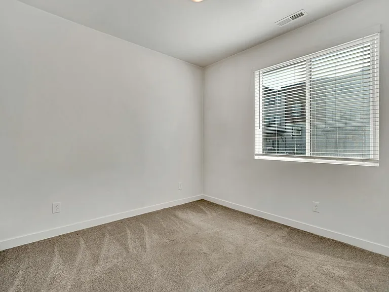 501 S 1080 W — Photo 11