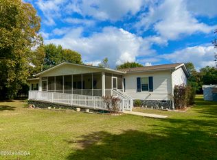 201 Peach Rd, Byron, GA 31008