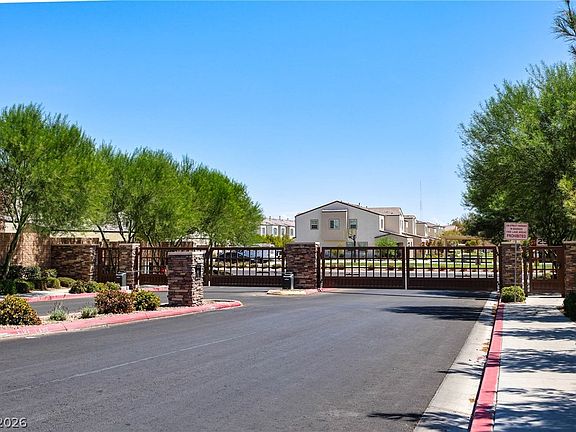 2nd image of 3634 Hestia Ave