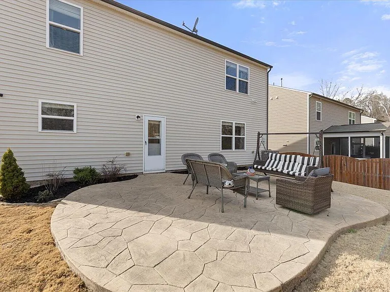 2678 Averon Dr — Photo 30