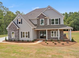 152 Austin Storey Cir, Newnan, GA 30263