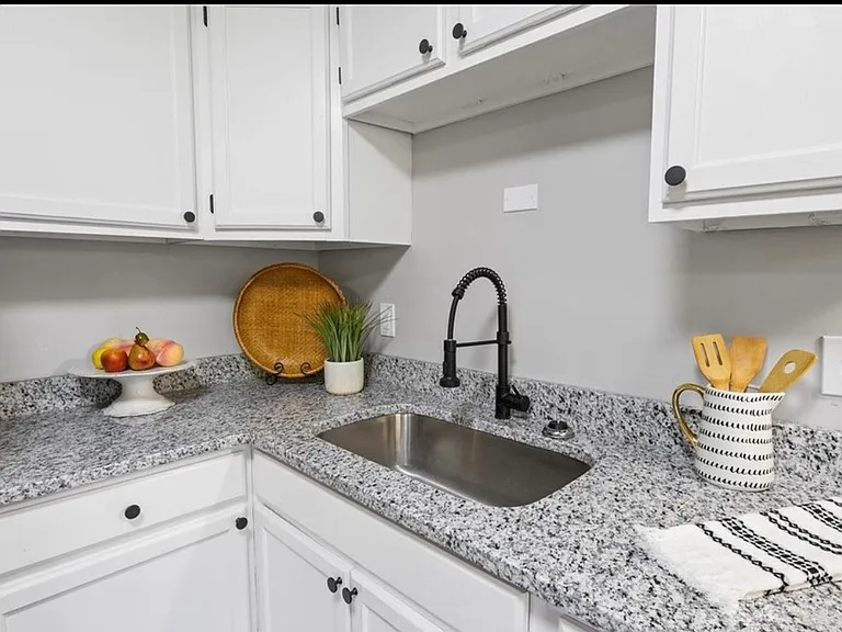 4447 Blueberry Ave — Photo 8