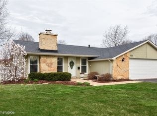 1022 N Goldengate Ln, Palatine, IL 60067