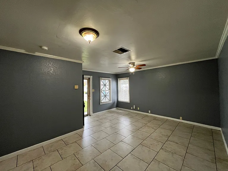 4961 Monitor St — Photo 5