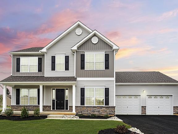 Kingston Country - Exterior