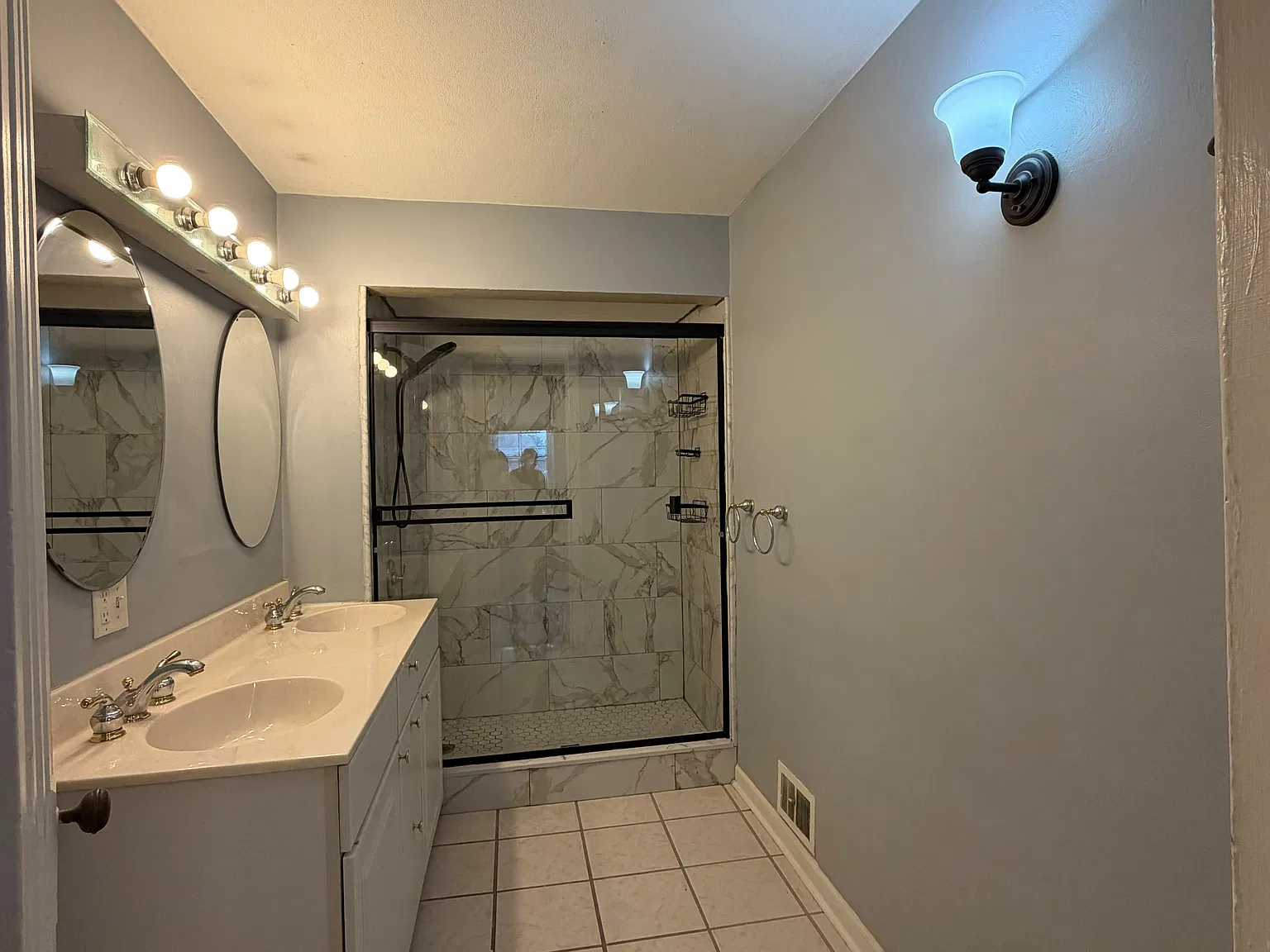 1 bed, 800 sqft, $1,200 — Photo 4