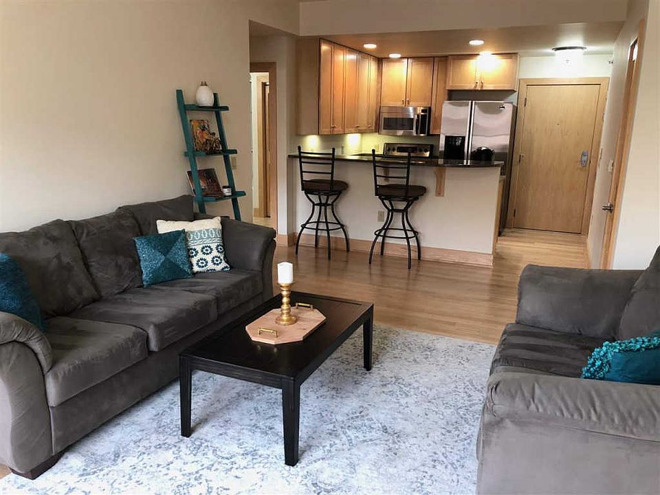 1st image of 360 W Washington Ave Unit 812