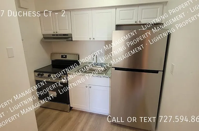 507 Duchess Ct #2 — Photo 4