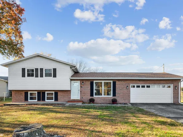 2741 255th Ave, Montrose, IA 52639