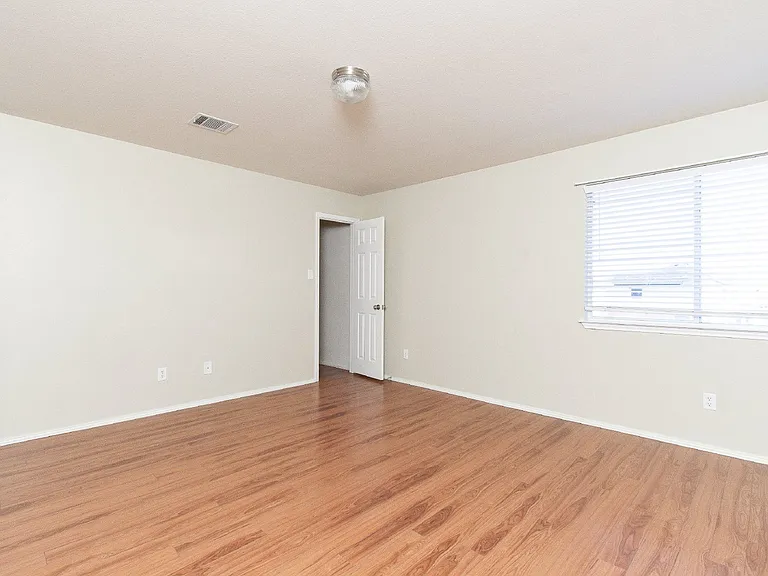 5503 Bridgewood Dr — Photo 26