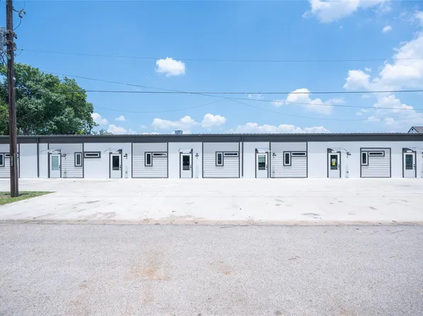 2612 Castle #H, Waller, TX 77484