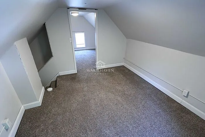 885 Brown St — Photo 16