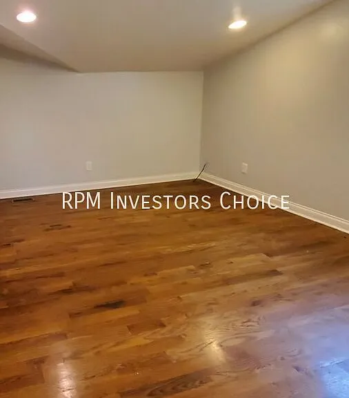 1108 Jackson St — Photo 11