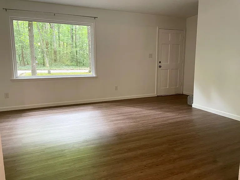 608 Carolina Ave — Photo 8