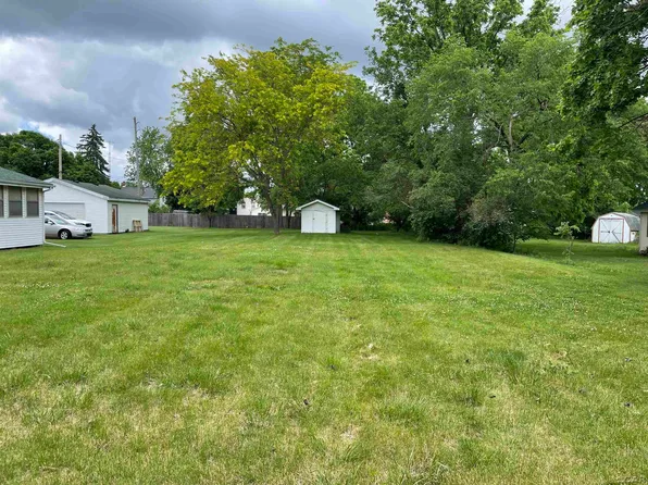 109 W Kilbuck St, Tecumseh, MI 49286