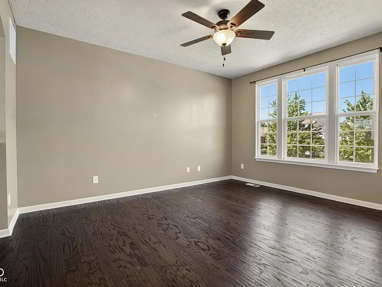12692 Tamworth Dr — Photo 9