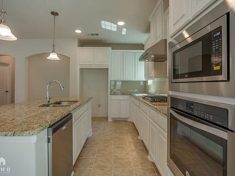3316 Damsel Sauvage Ln — Photo 6