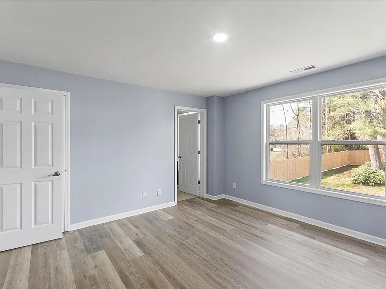 84 Poplar St — Photo 14