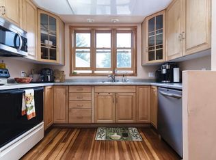 1316 2nd St #1, New Glarus, WI 53574