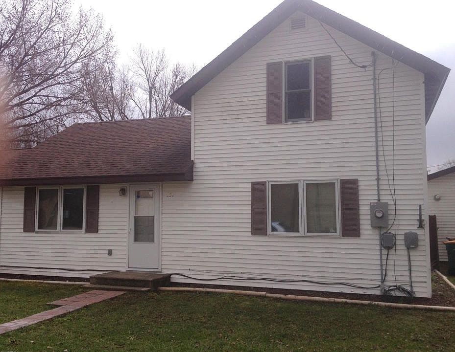 1st image of 351 2nd St SW