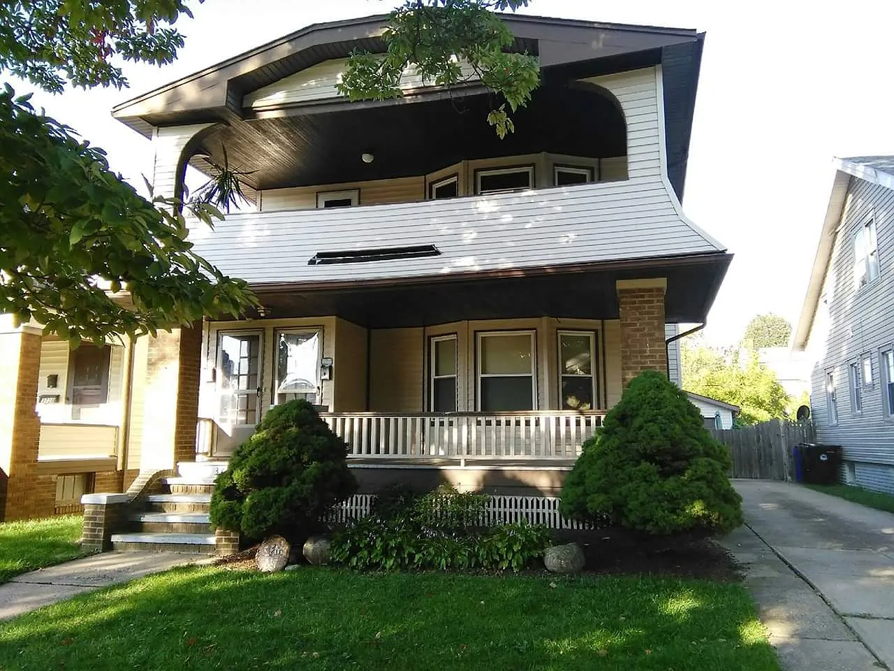 3734 W 135th St photo 1