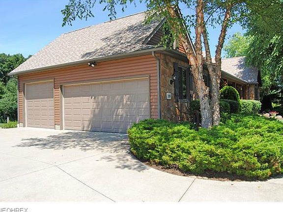 3rd image of 219 Brent Allen Dr
