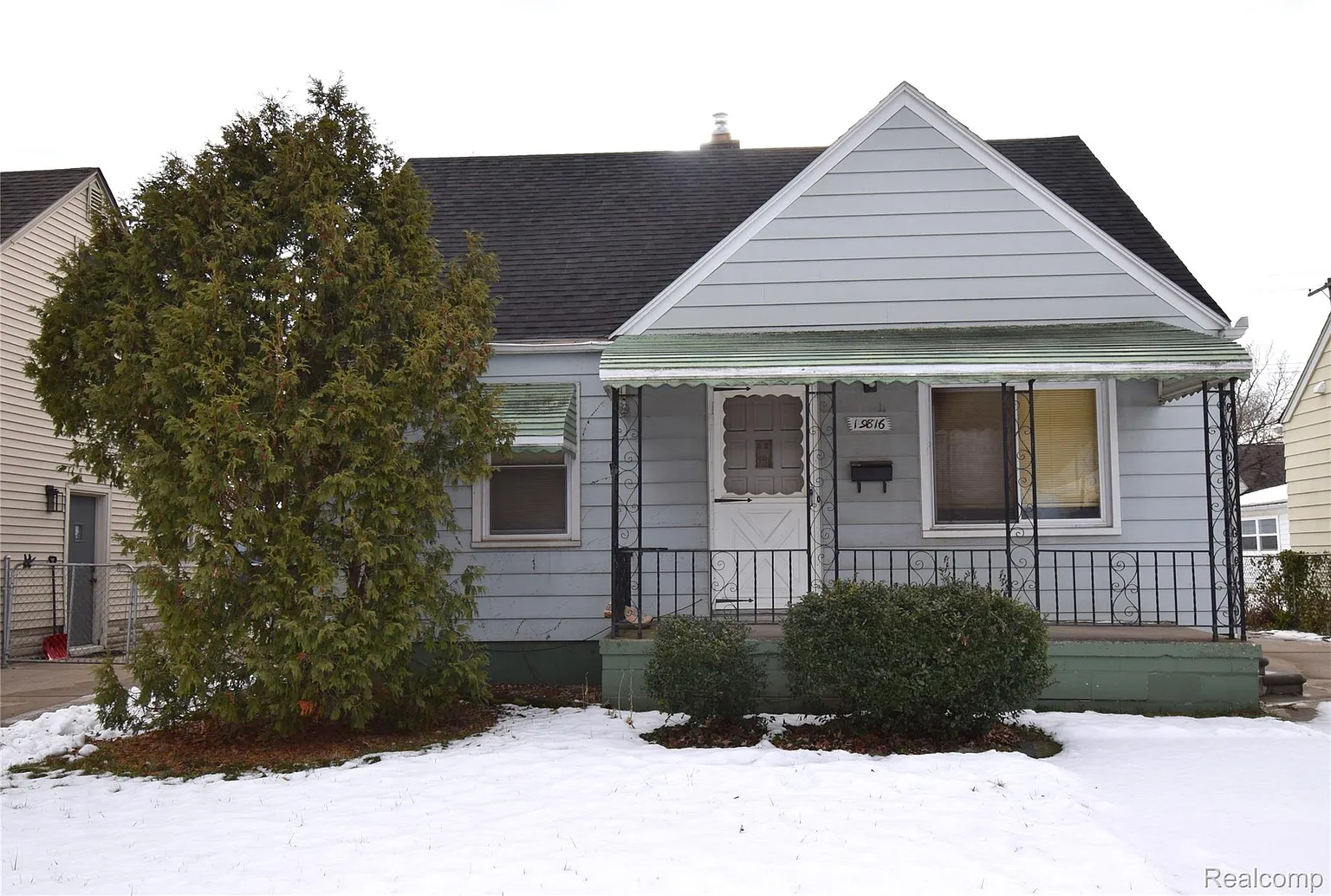 19816 Rosedale St photo 1