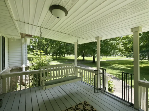1821 Little Marrowbone Rd, Ashland City, TN 37015