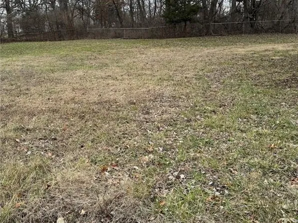 9106 Indiana Ave, Kansas City, MO 64132