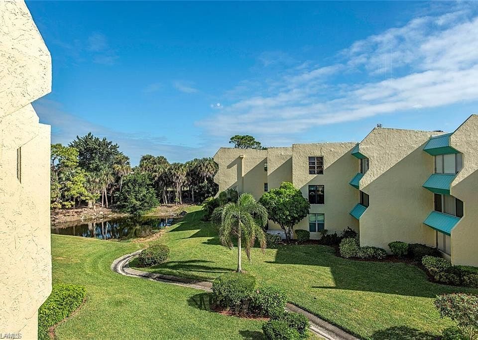1st image of 975 Palm View Dr #A-104