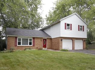5290 Driftwood Ave, Kalamazoo, MI 49009