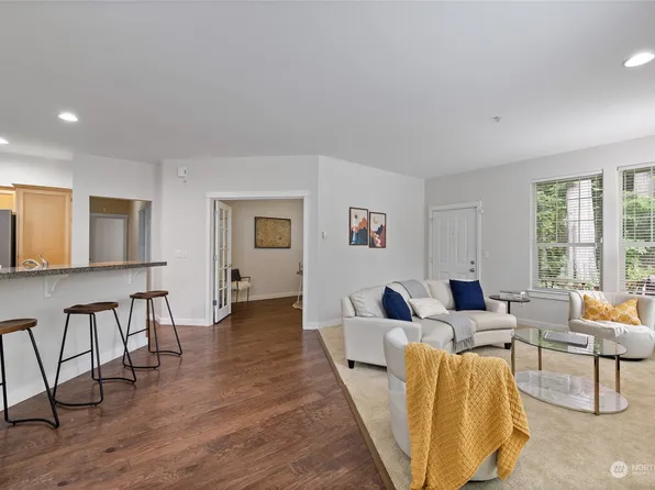 10518 221st Lane NE #101, Redmond, WA 98053