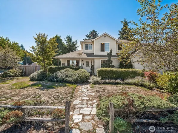 16328 37th Street Ct E, Lake Tapps, WA 98391