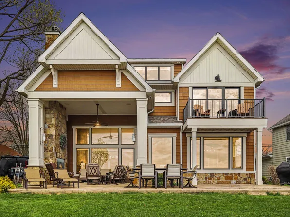 542 Lake Dr, Coldwater, MI 49036