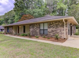 113 Summerhill Dr, Vicksburg, MS 39180