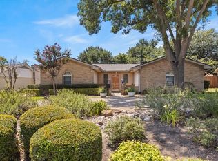 1912 W Rochelle Rd, Irving, TX 75062